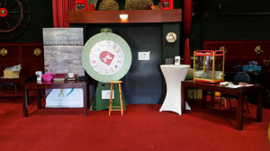 Am Stand von "Erde und Flut" kann man am "Grünen Glücksrad" Stauden und Sämereien gewinnen. Jeder Dreh gewinnt, denn es gibt zumindest einen Trostprei