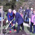 Klaus Peter Wolf besucht den Garten der Generationen