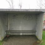 25 fertige Buswartehäuschen